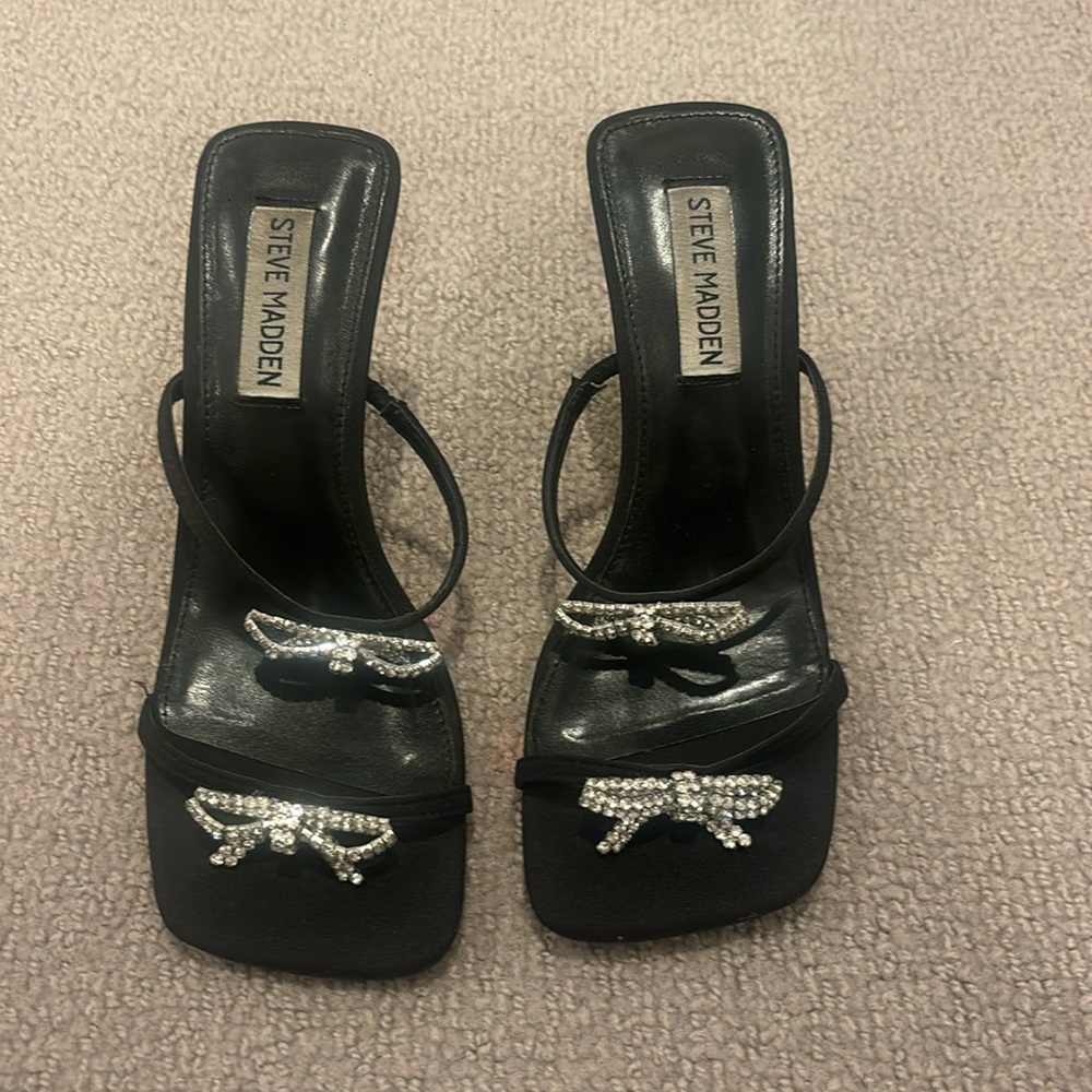 Steve Madden kitten heels with rhinestone bows